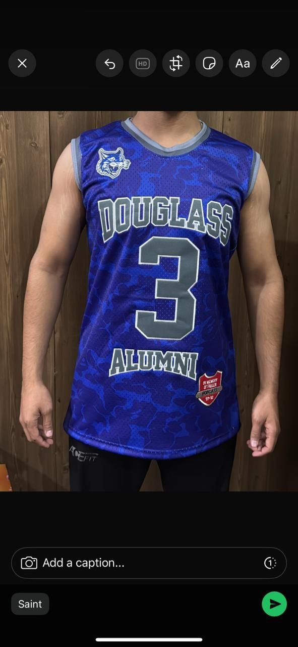 Custom alumni jersey worn, fit reference photo