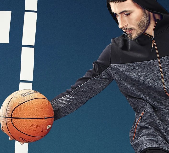 Custom men's hoodie manufactured by True Fit, sportswear manufacturer Sialkot